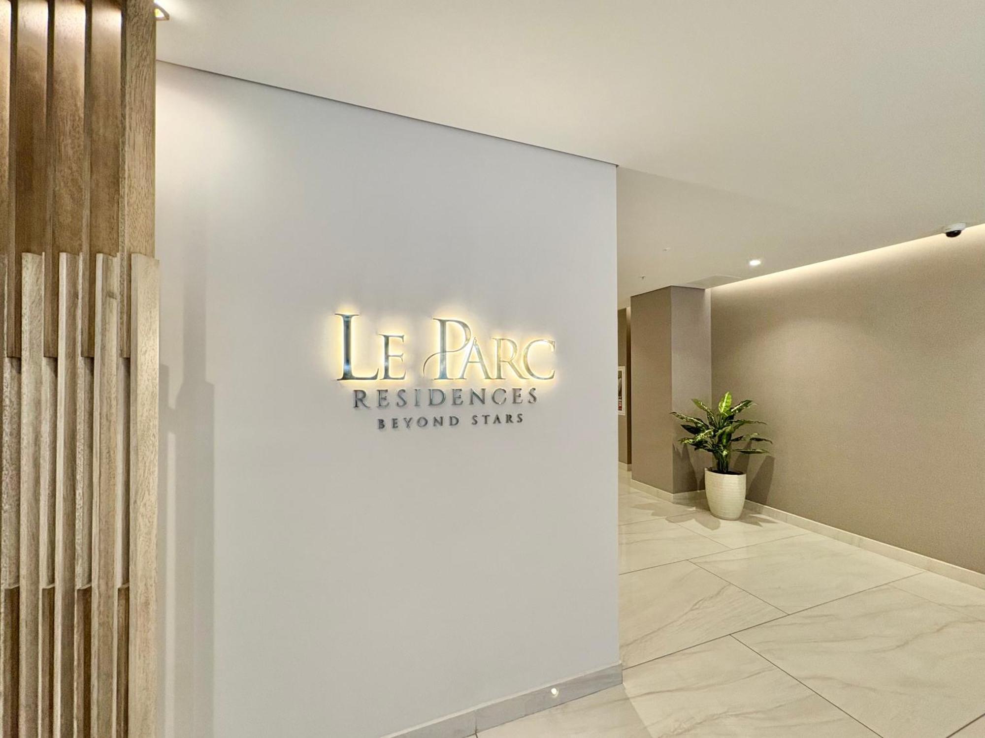 Le Parc Residences With Hotel Services กีโต ภายนอก รูปภาพ