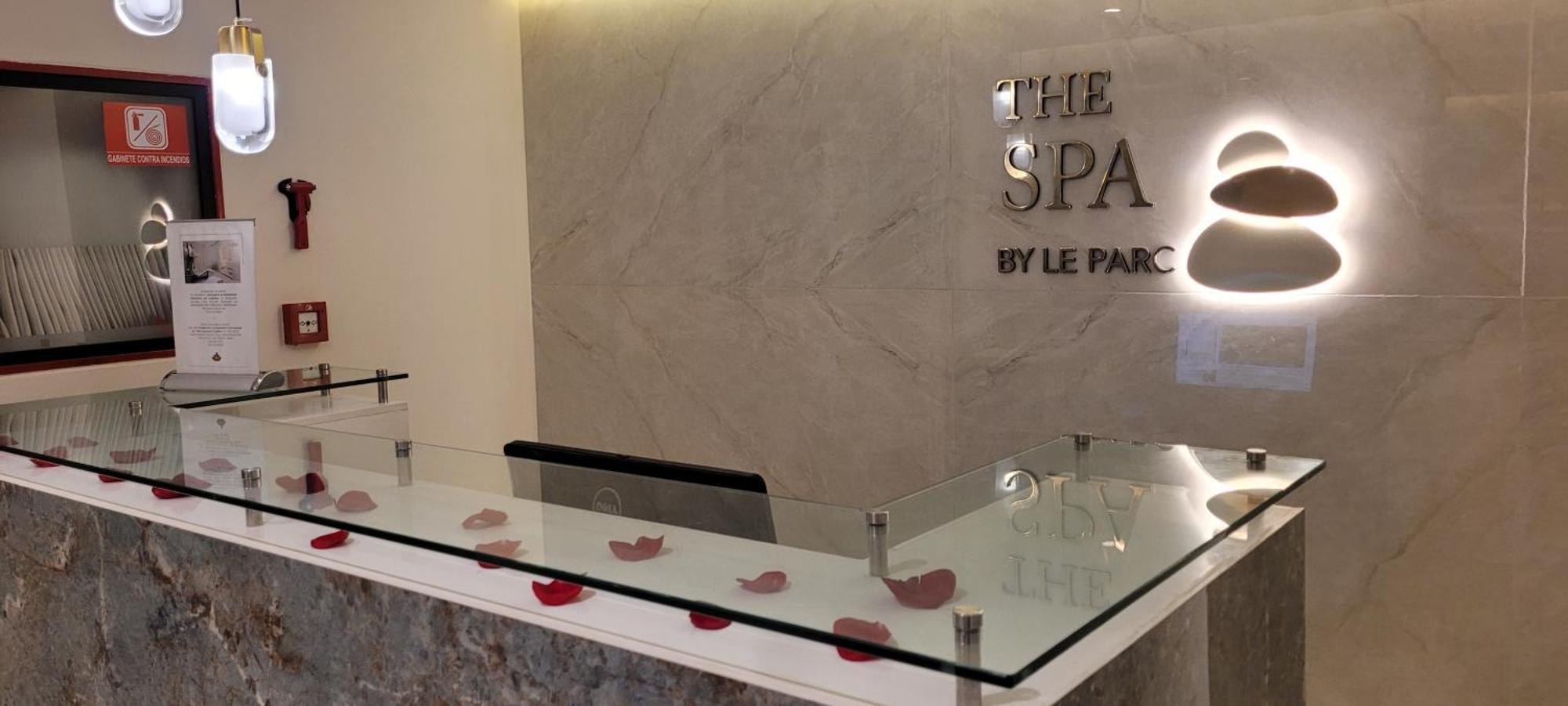 Le Parc Residences With Hotel Services กีโต ภายนอก รูปภาพ